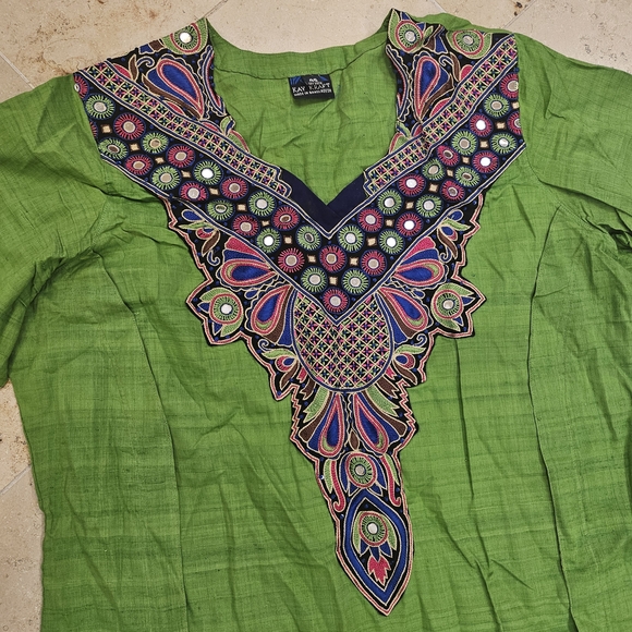 Green Embroidered Kurta with Blue Pants and Dupatta - Picture 3 of 9